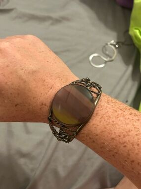 Round Stone Cuff Bracelet with Multicolor Striped Stone